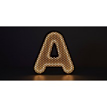Lettre bo&icirc;tier LED avec face perfor&eacute;e