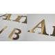 Lettres en laiton découpé en relief