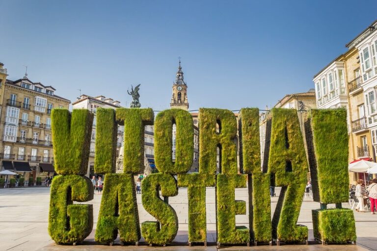 lettres geantes Vitoria