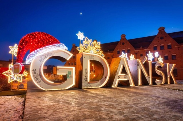 lettres d’acier corten  géantes